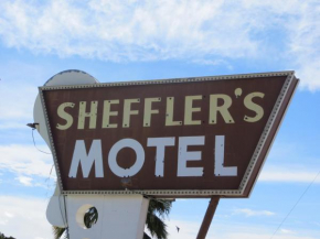 Sheffler's Motel, Salome